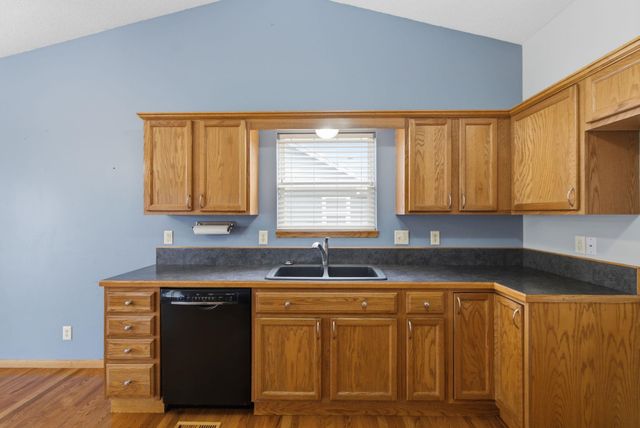 809 N Bay Country, Wichita, KS 67235