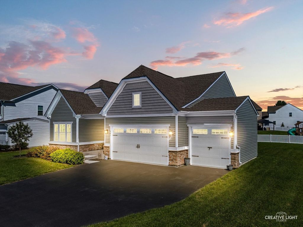 901 S Wind Drive, Sandwich, IL 60548
