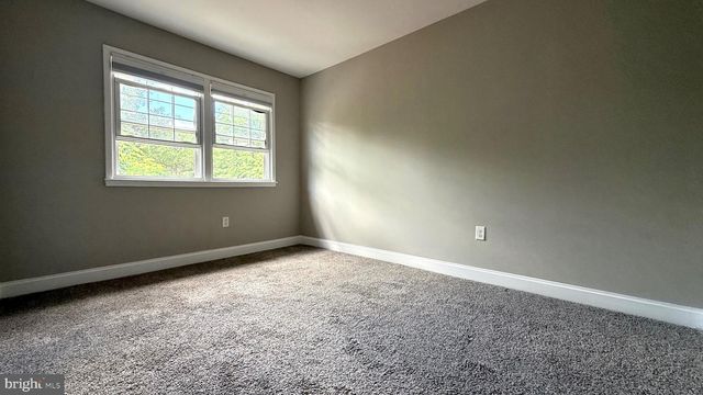2819 BANKS CT, Dumfries, VA 22026