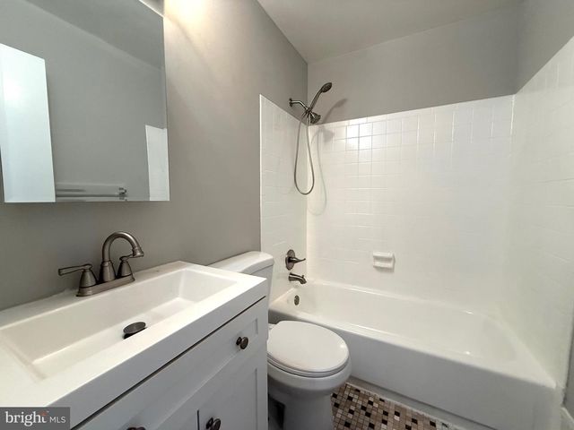 2819 BANKS CT, Dumfries, VA 22026