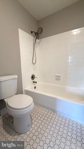2819 BANKS CT, Dumfries, VA 22026