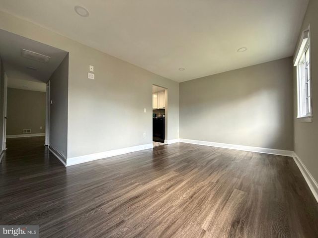2819 BANKS CT, Dumfries, VA 22026