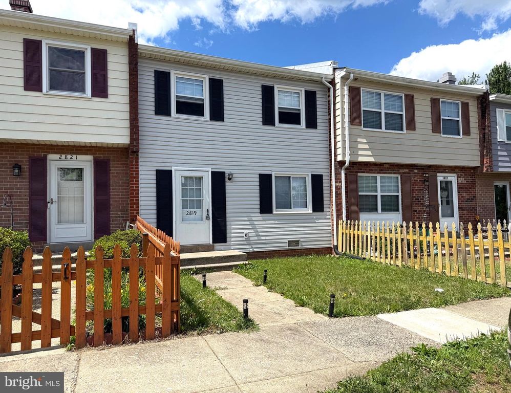 2819 BANKS CT, Dumfries, VA 22026