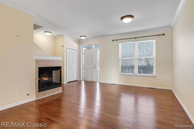 8114 Heron Hills Drive, Walled Lake, MI 48390