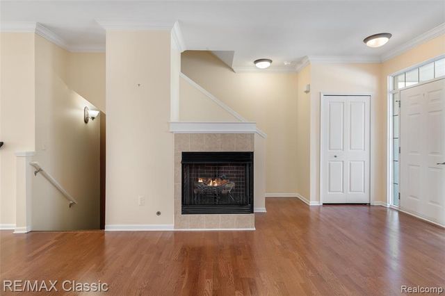 8114 Heron Hills Drive, Walled Lake, MI 48390