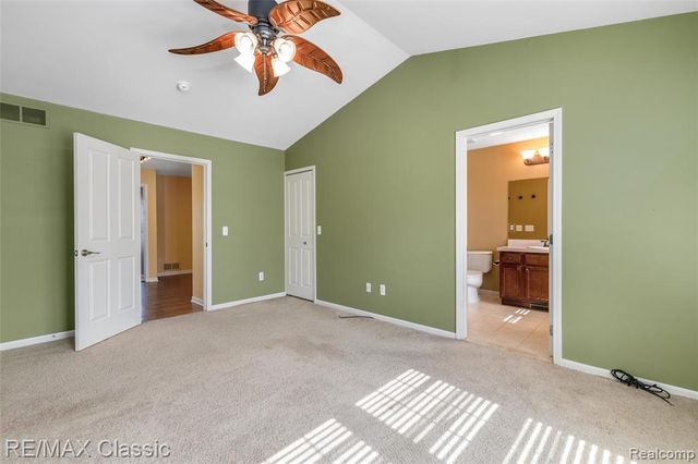 8114 Heron Hills Drive, Walled Lake, MI 48390