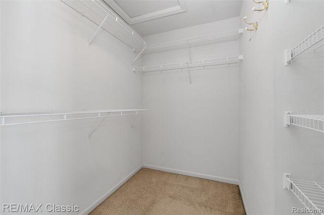 8114 Heron Hills Drive, Walled Lake, MI 48390