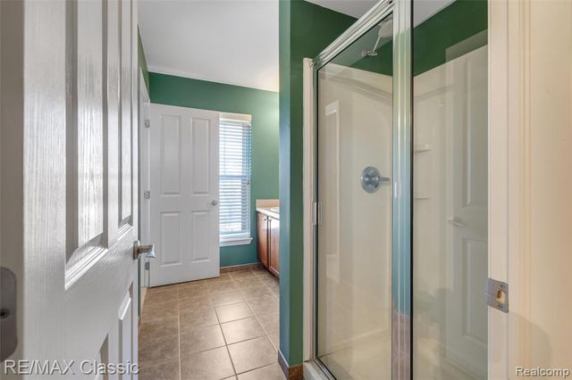 8114 Heron Hills Drive, Walled Lake, MI 48390