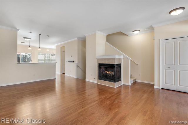 8114 Heron Hills Drive, Walled Lake, MI 48390