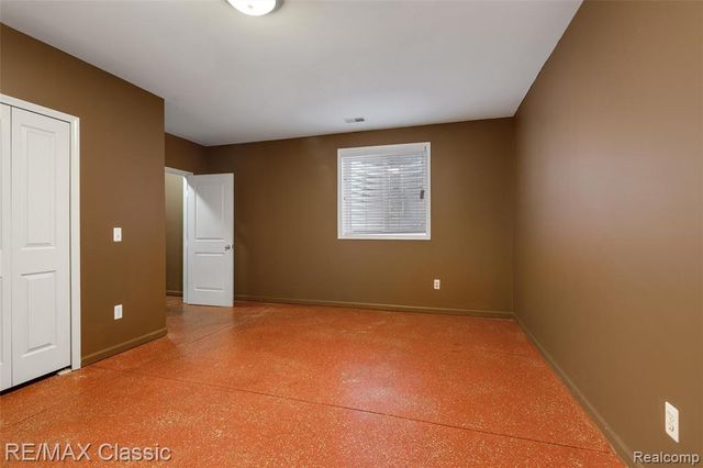 8114 Heron Hills Drive, Walled Lake, MI 48390