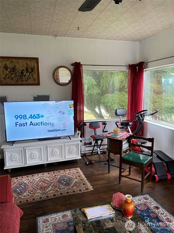 1015 W Highway 101, Port Angeles, WA 98363