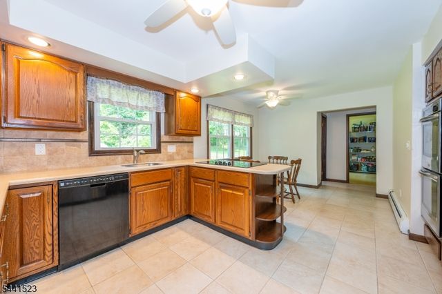 4 Tracey Ln, Sparta Twp., NJ 07871