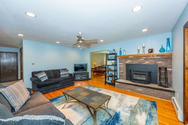 4 Tracey Ln, Sparta Twp., NJ 07871