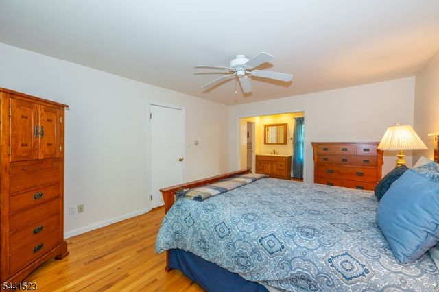 4 Tracey Ln, Sparta Twp., NJ 07871