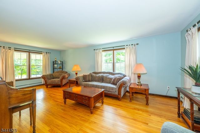 4 Tracey Ln, Sparta Twp., NJ 07871