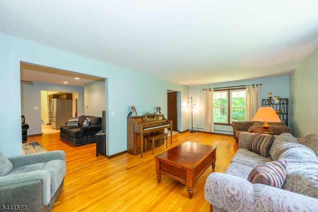 4 Tracey Ln, Sparta Twp., NJ 07871