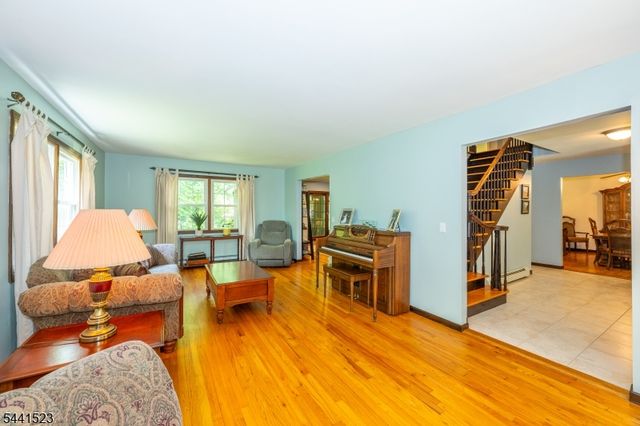 4 Tracey Ln, Sparta Twp., NJ 07871