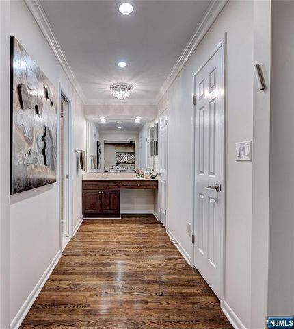 69 Cummings Circle 80, West Orange, NJ 07052