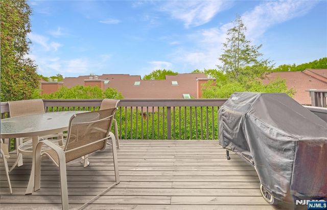 69 Cummings Circle 80, West Orange, NJ 07052