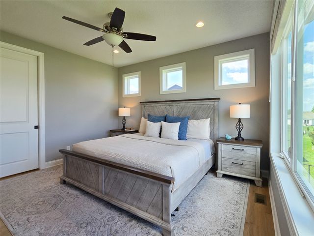 1727 Roebling Road, Adel, IA 50003