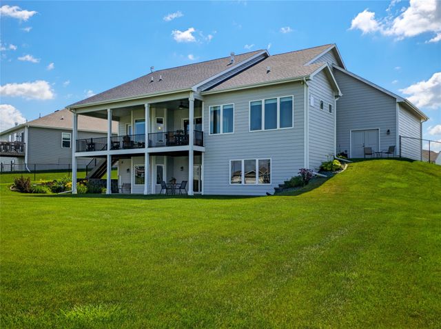 1727 Roebling Road, Adel, IA 50003