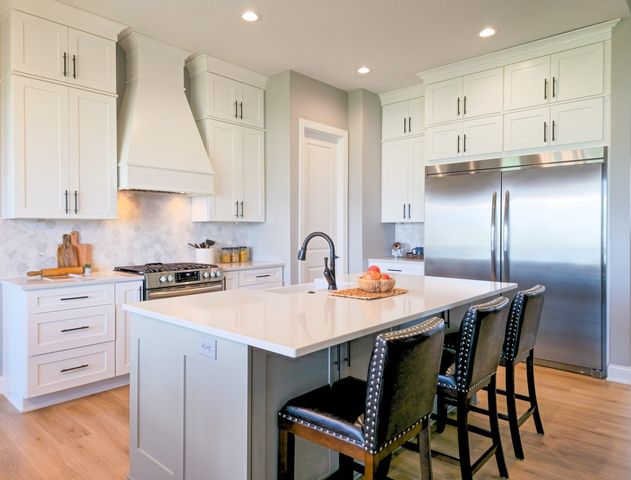 1727 Roebling Road, Adel, IA 50003