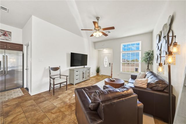 6810 Appomattox Drive, College Station, TX 77845