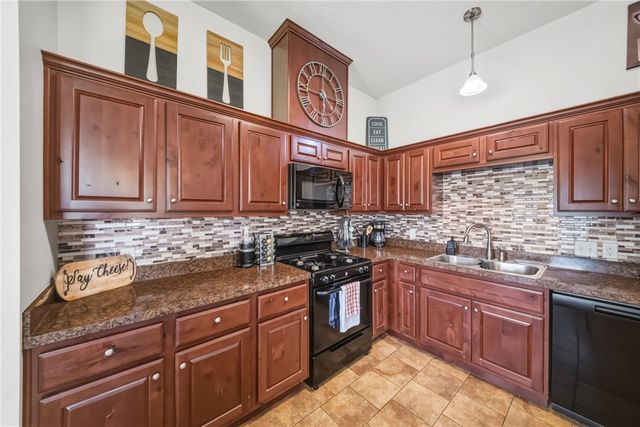 6810 Appomattox Drive, College Station, TX 77845