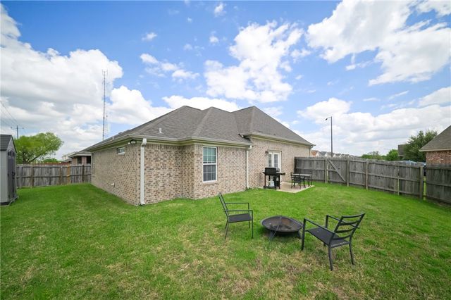 6810 Appomattox Drive, College Station, TX 77845
