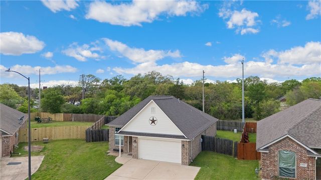 6810 Appomattox Drive, College Station, TX 77845