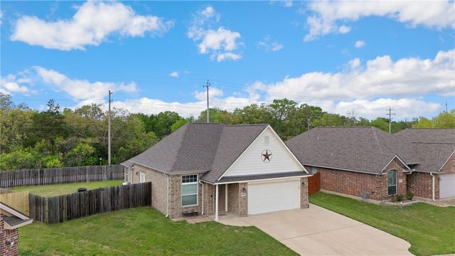 6810 Appomattox Drive, College Station, TX 77845