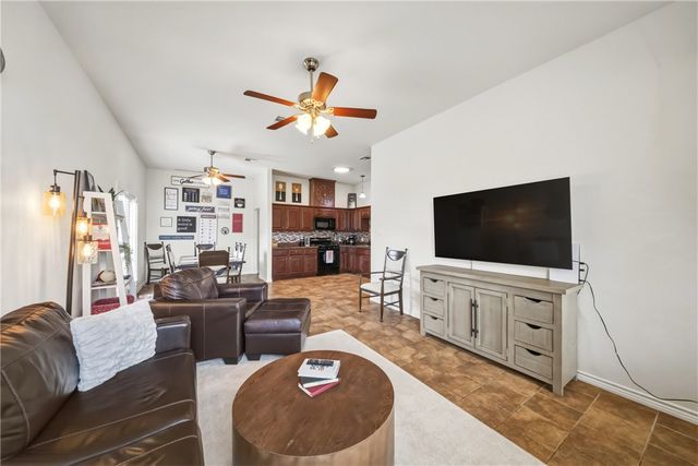 6810 Appomattox Drive, College Station, TX 77845