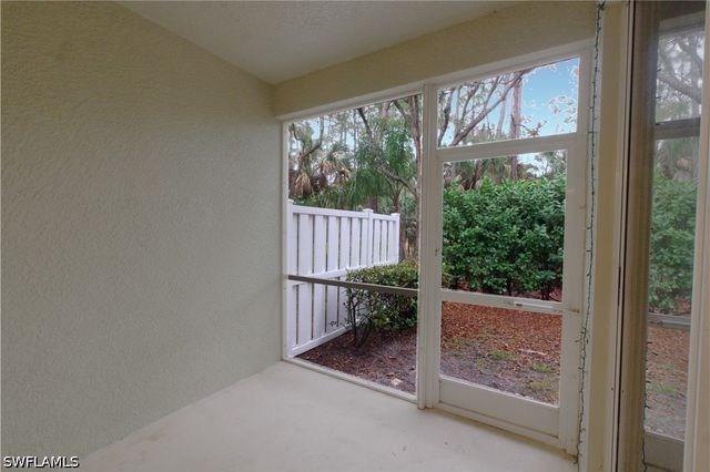 1395 Mariposa CIR 104, Naples, FL 34105