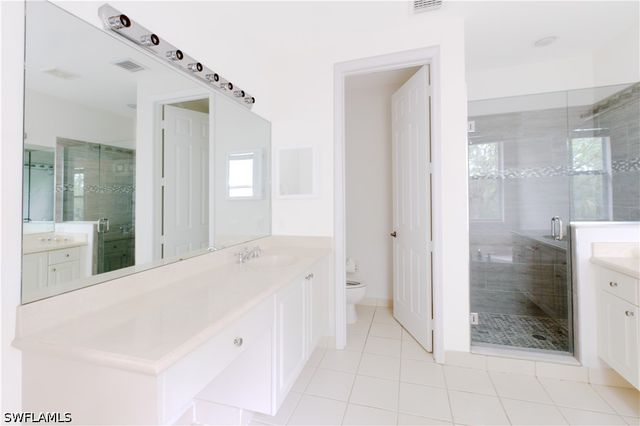 1395 Mariposa CIR 104, Naples, FL 34105