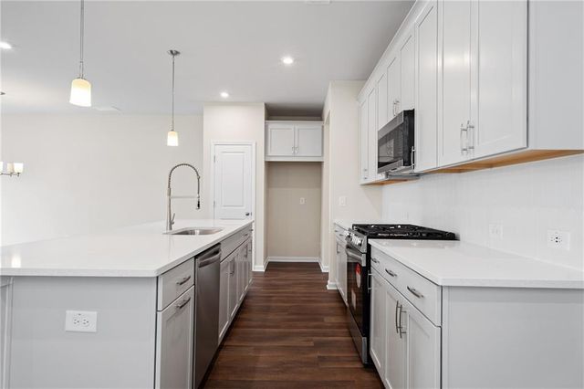 744 Smokey Quartz Way, Kennesaw, GA 30144