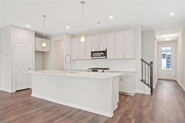 744 Smokey Quartz Way, Kennesaw, GA 30144