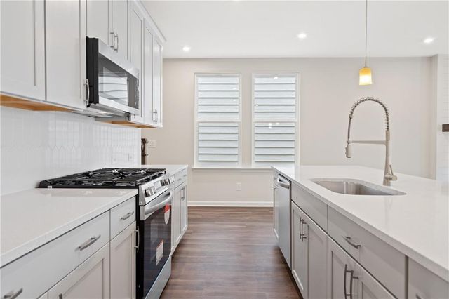 744 Smokey Quartz Way, Kennesaw, GA 30144