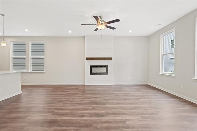 744 Smokey Quartz Way, Kennesaw, GA 30144