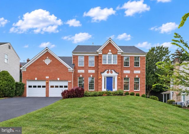 7912 BRACKSFORD CT, Fairfax Station, VA 22039