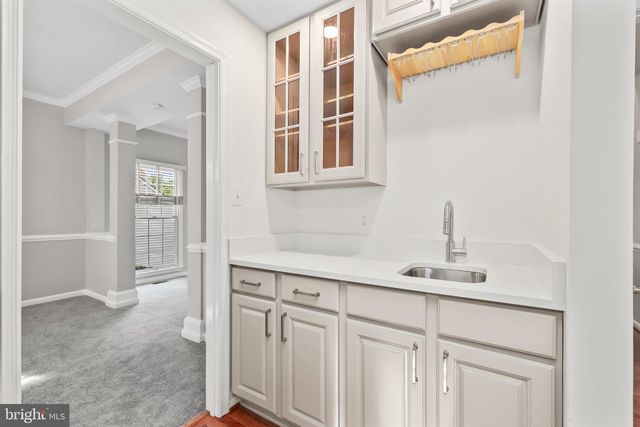 7912 BRACKSFORD CT, Fairfax Station, VA 22039