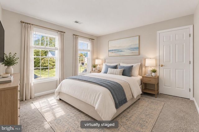 7912 BRACKSFORD CT, Fairfax Station, VA 22039