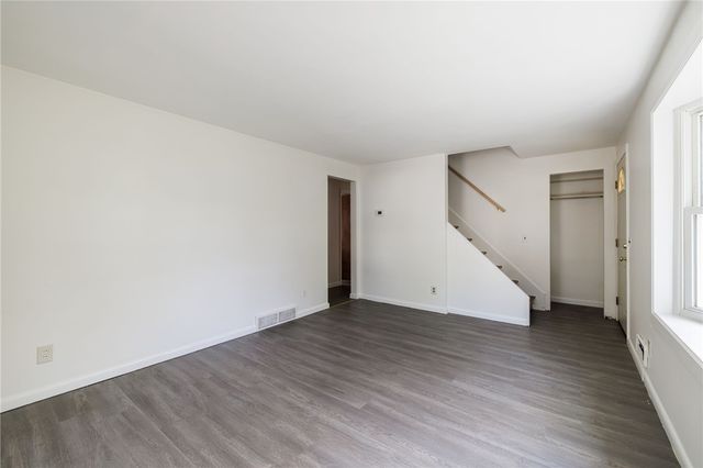 147 Hilltop Road, Greece, NY 14616