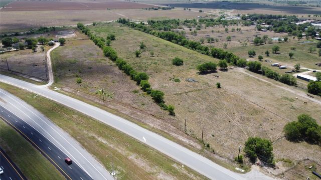 1801 S Mechanic, El Campo, TX 77437