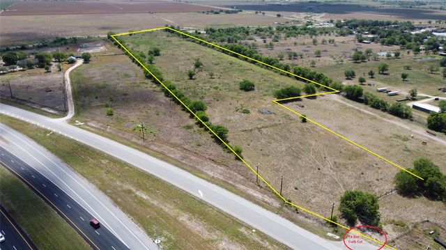 1801 S Mechanic, El Campo, TX 77437