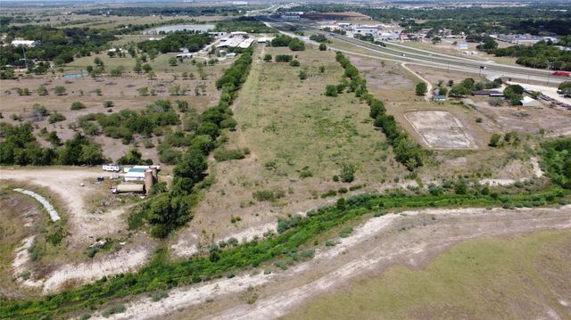 1801 S Mechanic, El Campo, TX 77437