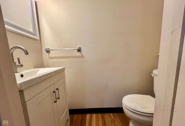 3023 Fairlawn Drive, Columbus, IN 47203