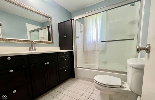 3023 Fairlawn Drive, Columbus, IN 47203