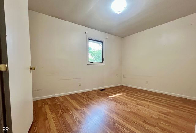 3023 Fairlawn Drive, Columbus, IN 47203