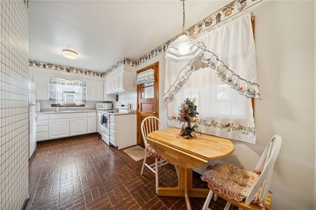 2133 Knox Avenue, Latrobe, PA 15650