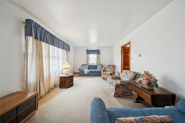 2133 Knox Avenue, Latrobe, PA 15650